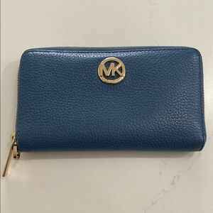 Michael Kors 7” by 4” Blue Leather zippered Wallet
